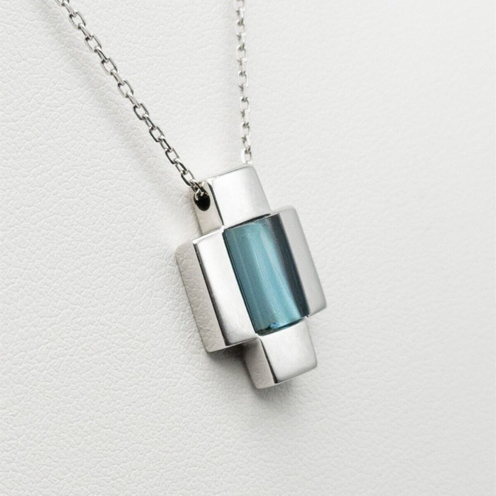 Gucci Signed Blue 18k Ladies Necklace